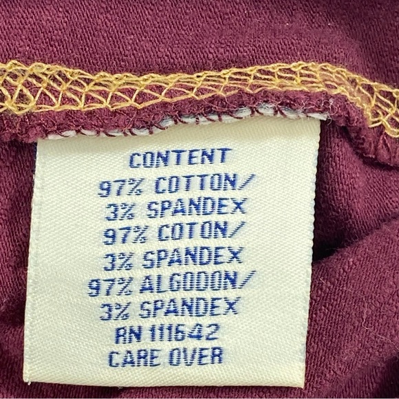 Vintage COOGI T-Shirt Men's XL Maroon V-Neck Retro Embroidered Short Sleeve - Picture 9 of 15